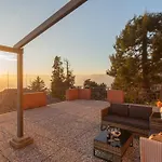 דירה Sunset Terrace Loft - View On *