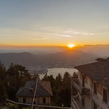 Sunset Terrace Loft Best View By Rent All Como *