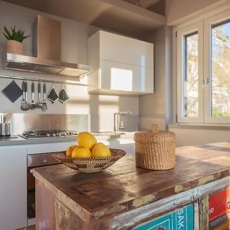 Sunset Terrace Loft Best View By Rent All Como ברונאטה