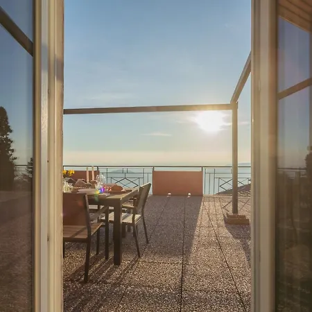 Sunset Terrace Loft Best View By Rent All Como *