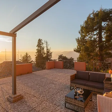 Daire Sunset Terrace Loft - View On By Rent *