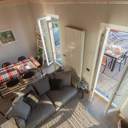 Daire Sunset Terrace Loft - View On By Rent Brunate