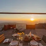 شقة Sunset Terrace Loft - View On By Rent
