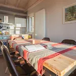 Sunset Terrace Loft - View On By Rent شقة بروناتي