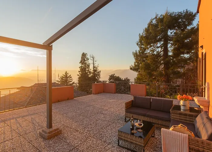 Lejlighed Sunset Terrace Loft - View On By Rent *